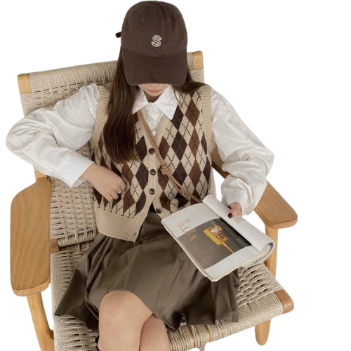 Argyle Wool Vest – Cropped Elegance